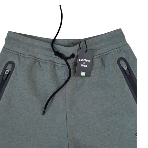 Superdry Training Gymtech Jogger Military Duck Size XS NWT - Picture 7 of 11